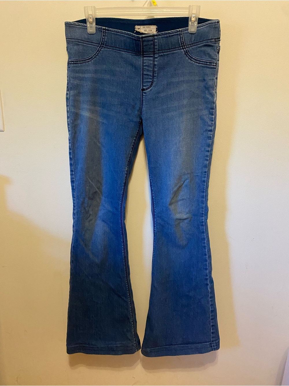 Free People Penny Pull-On Flare Jeans medium wash size 29